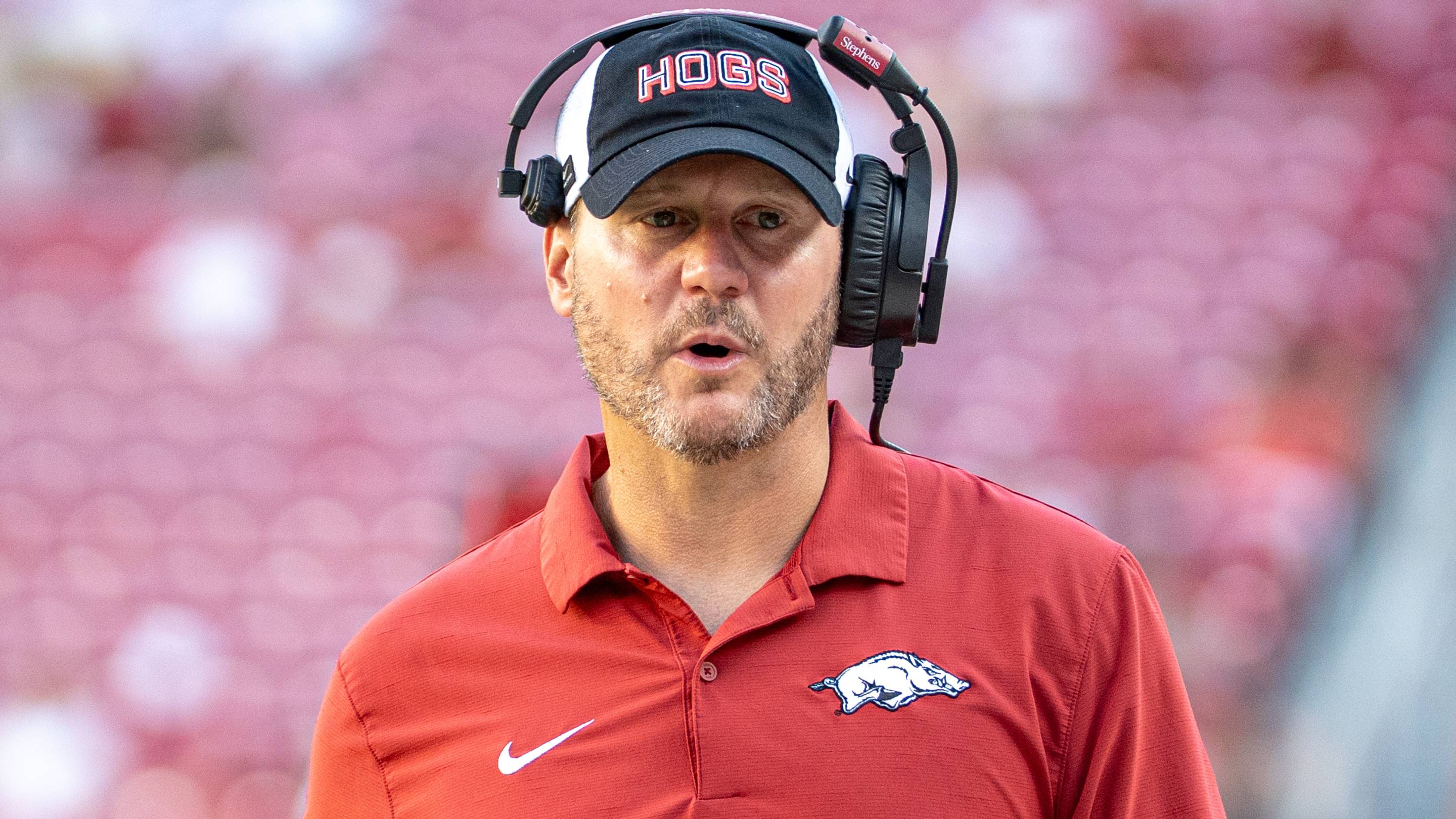 Razorbacks' Ugly Win Shows Ryan Silverfield Already Understands His Assignment