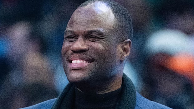 Before going on to stardom at the Naval Academy and the NBA, David Robinson was a prep legend at Virginia's Osbourn Park.