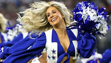 Dallas Cowboys cheerleader