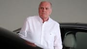 Die aktuelle Situation im Fußball bereitet Uli Hoeneß Sorgen.