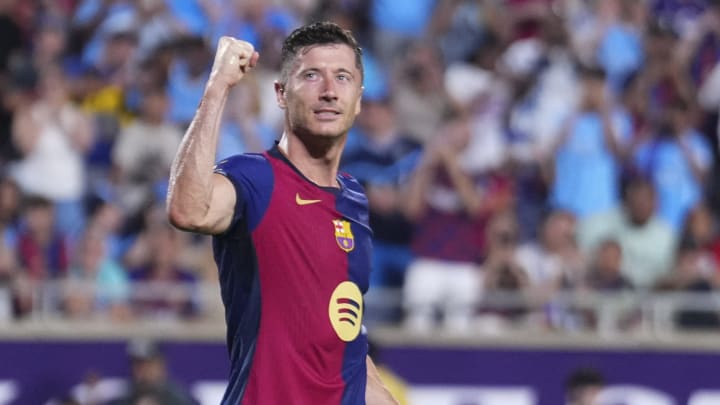 Le FC Barcelone de Robert Lewandowski affronte le Real Madrid.