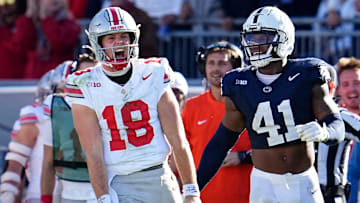 Ohio State Buckeyes quarterback Will Howard (18)