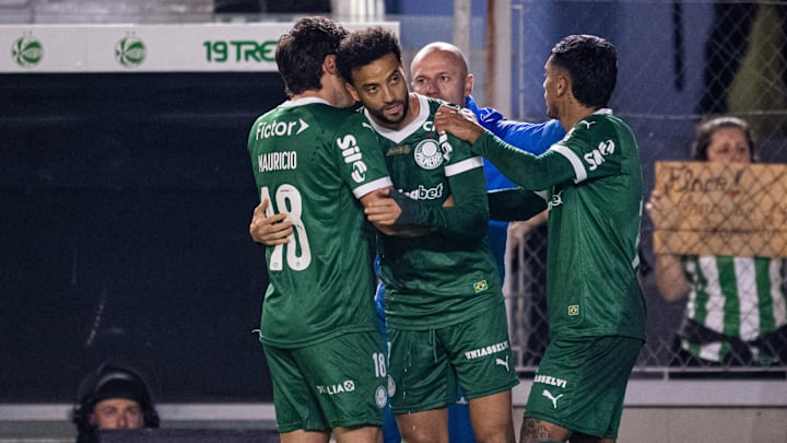 Palmeiras não desacelera e mantém liderança do Brasileirão Palmeiras não desacelera e mantém liderança do Brasileirão