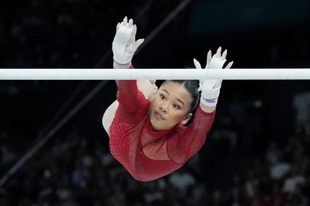 After competing in the uneven bars final, Lee can win yet another medal in the balance beam on Tuesday.