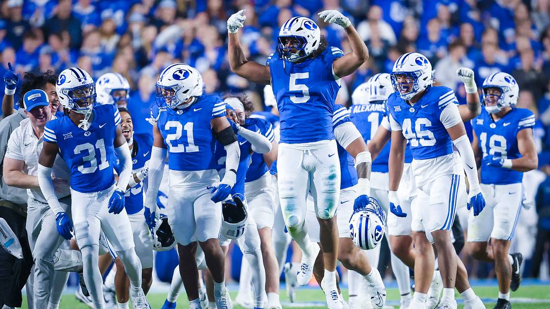 BYU defensive end Nusi Taumoepeau against TCU BYU defensive end Nusi Taumoepeau against TCU