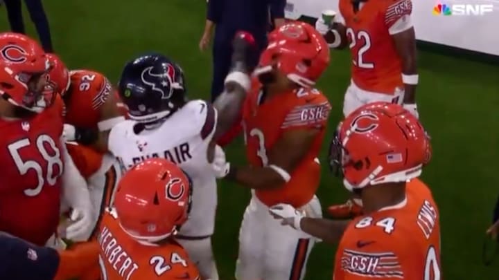 Azeez Al-Shaair hit Roschon Johnson in the facemark during the Bears - Texans game.