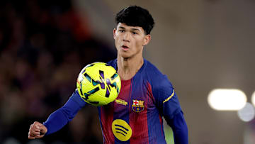 Dro Fernandez crée des tensions de toutes parts. Dro Fernandez crée des tensions de toutes parts.