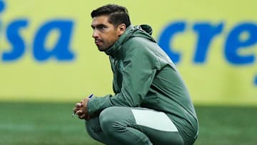 Abel Ferreira tem até o dia 6 de fevereiro para entregar a lista dos 23 jogadores que vão jogar o Mundial