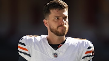 Nov 3, 2024; Glendale, Arizona, USA; Chicago Bears kicker Cairo Santos (8) against the Arizona Cardinals at State Farm Stadium.