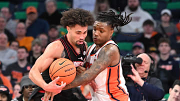 Syracuse basketball was awful on offense and defense, losing big to Louisville and snapping SU's two-game winning streak.