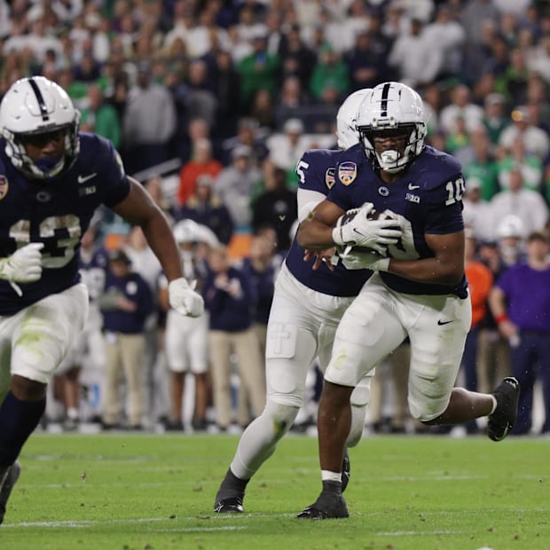 Nicholas Singleton (10) runs