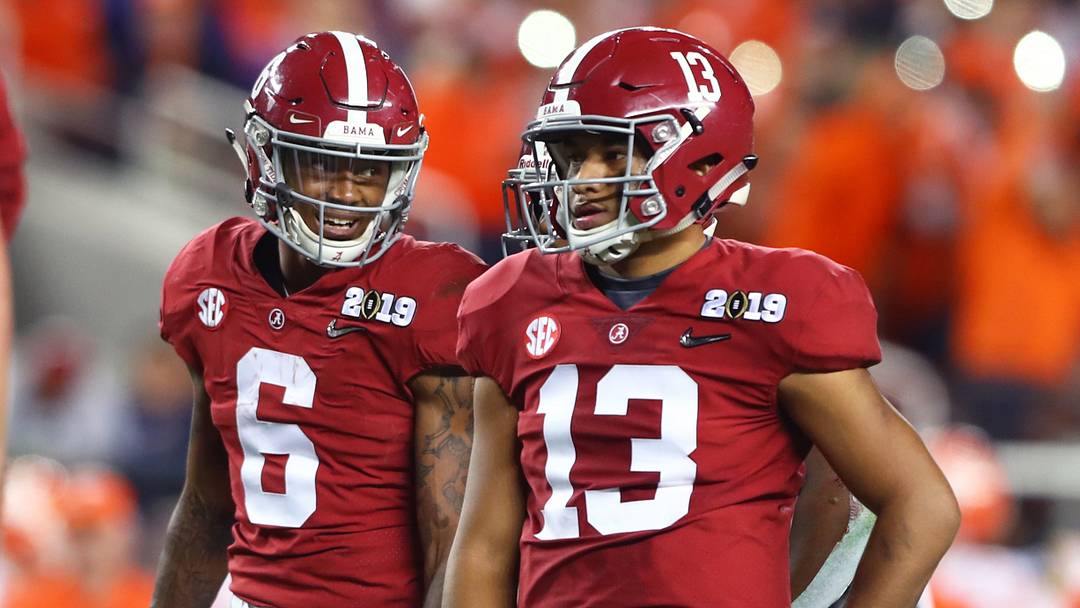 Alabama quarterback Tua Tagovailoa and receiver DeVonta Smith