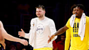 Luka Doncic enfrentará por primera vez en la NBA a los Dallas Mavericks, el equipo que lo cambió a Los Angeles Lakers el 2 de febrero