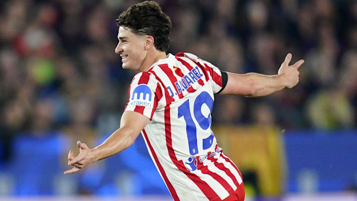 Julian Alvarez est potentiellement sur le départ de l'Atlético. Julian Alvarez est potentiellement sur le départ de l'Atlético.