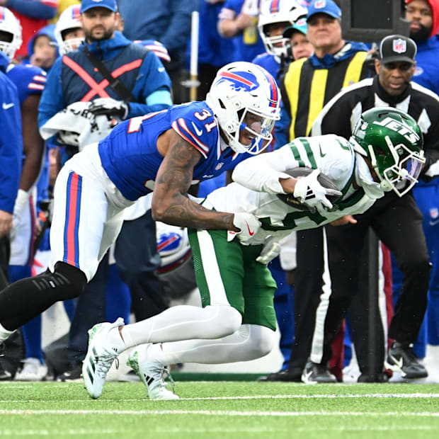 Rasul Douglas (31) vs. Jet