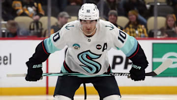 Jan 14, 2025; Pittsburgh, Pennsylvania, USA;  Seattle Kraken center Matty Beniers (10) waits to take the opening face-off of the third period against the Pittsburgh Penguins at PPG Paints Arena. Mandatory Credit: Charles LeClaire-Imagn Images