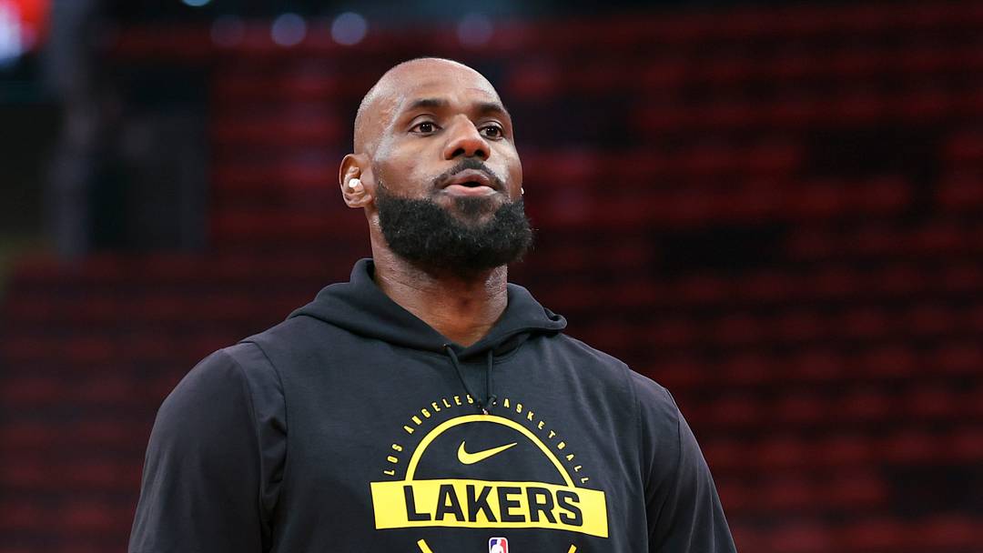 Apr 24, 2026; Houston, Texas, USA; Los Angeles Lakers forward LeBron James (23) warms up before game three of the first round of the 2026 NBA Playoffs against the Houston Rockets at Toyota Center. Mandatory Credit: Troy Taormina-Imagn Images Apr 24, 2026; Houston, Texas, USA; Los Angeles Lakers forward LeBron James (23) warms up before game three of the first round of the 2026 NBA Playoffs against the Houston Rockets at Toyota Center. Mandatory Credit: Troy Taormina-Imagn Images