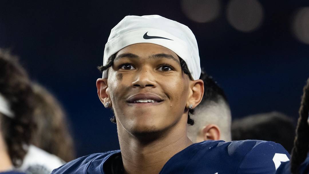 Penn State Nittany Lions safety Zakee Wheatley (6) against the Boise State Broncos during the Fiesta Bowl at State Farm Stadium. 