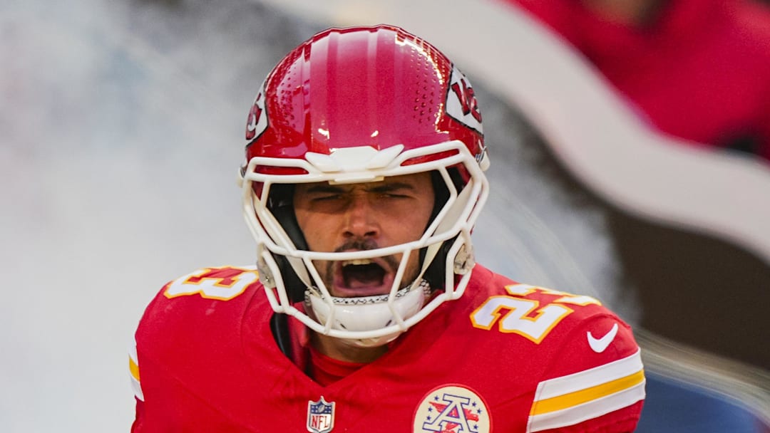 Kansas City Chiefs linebacker Drue Tranquill takes the field prior to a game against the Los Angeles Chargers Kansas City Chiefs linebacker Drue Tranquill takes the field prior to a game against the Los Angeles Chargers