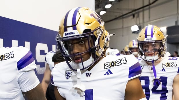 Washington Huskies cornerback Jabbar Muhammad (1) against the Michigan Wolverines