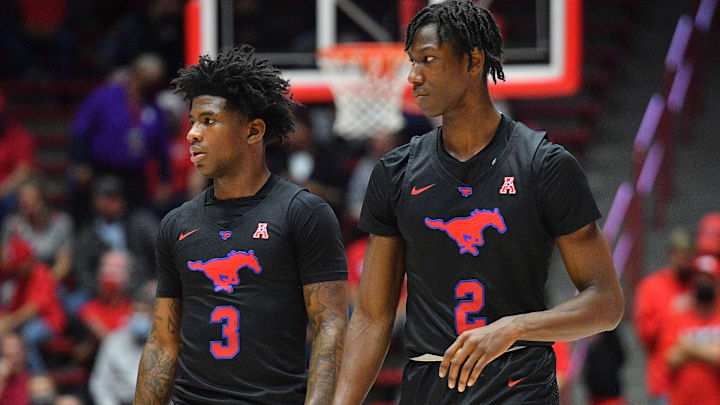SMU vs Cincinnati prediction and college basketball pick straight up and ATS for Thursday's game between SMU vs CIN. SMU vs Cincinnati prediction and college basketball pick straight up and ATS for Thursday's game between SMU vs CIN.