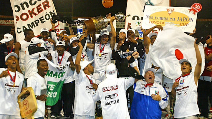 Colombia's Once Caldas players celebrate