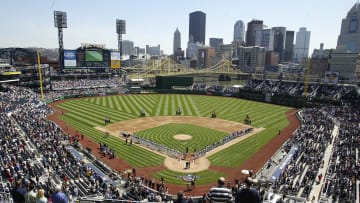 Los Angeles Dodgers v Pittsburgh Pirates