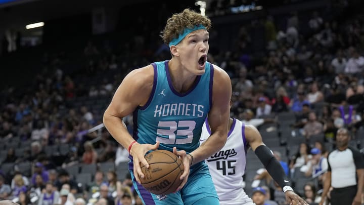 Charlotte Hornets, Jake Stephens, Summer League