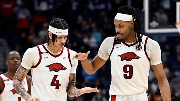 Arkansas Razorbacks post players Trevon Brazile and Jonas Aidoo
