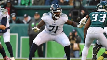 Dec 4, 2022; Philadelphia, Pennsylvania, USA;  Tennessee Titans guard Dennis Daley (71) blocks against the Philadelphia Eagles at Lincoln Financial Field. Mandatory Credit: Eric Hartline-USA TODAY Sports