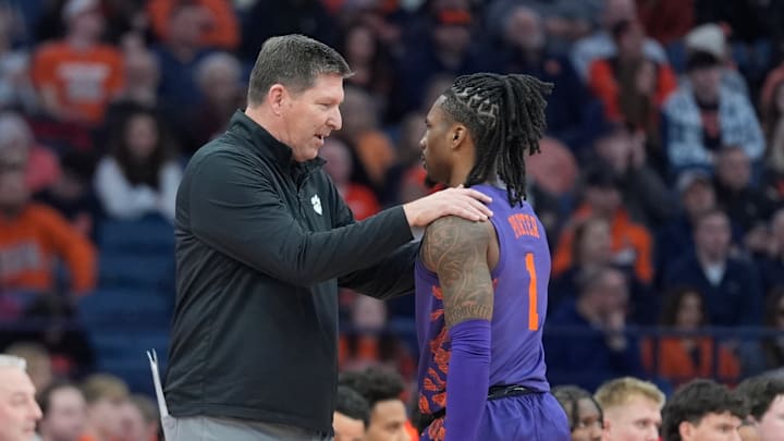 COLLEGE BASKETBALL: DEC 31 Clemson at Syracuse