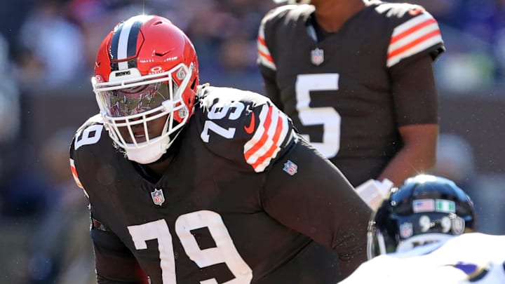 Cleveland Browns offensive tackle Dawand Jones (79) eyes down Baltimore Ravens linebacker Tavius Robinson (95) during the first half of an NFL football game at Huntington Bank Field, Sunday, Oct. 27, 2024, in Cleveland, Ohio. Cleveland Browns offensive tackle Dawand Jones (79) eyes down Baltimore Ravens linebacker Tavius Robinson (95) during the first half of an NFL football game at Huntington Bank Field, Sunday, Oct. 27, 2024, in Cleveland, Ohio.