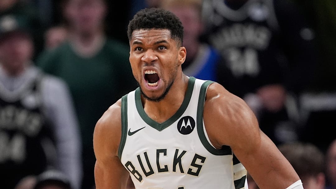 New York Knicks v Milwaukee Bucks New York Knicks v Milwaukee Bucks