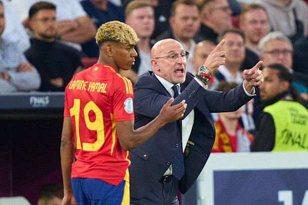 ลามิเน่ ยามาล, ลุยส์ เด ลา ฟูเอนเต้ ลามิเน่ ยามาล, ลุยส์ เด ลา ฟูเอนเต้