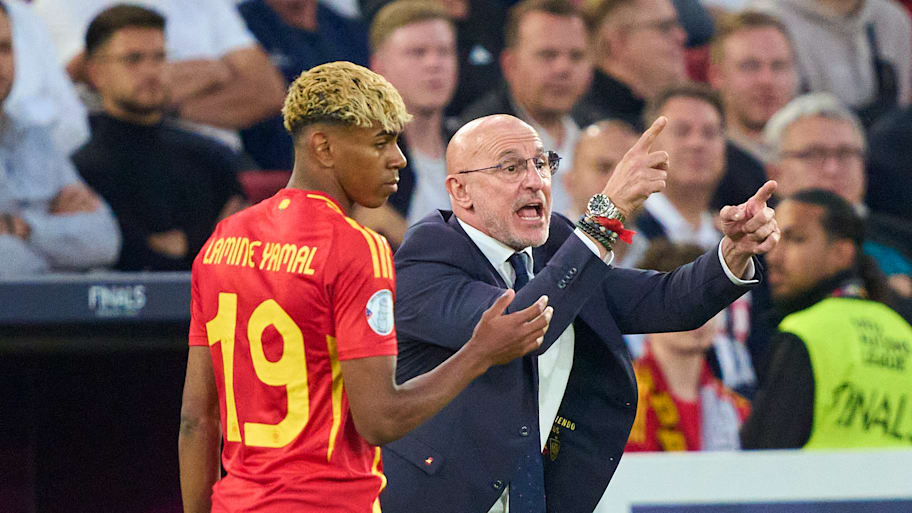 Lamine Yamal, Luis de la Fuente