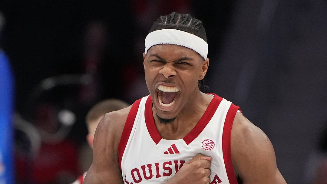 Mar 11, 2026; Charlotte, NC, USA; Louisville Cardinals guard Ryan Conwell (3) reacts late in the second half at Spectrum Center. Mandatory Credit: Bob Donnan-Imagn Images