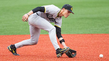Oregon's Maddox Molony (9) gets the ground ball during the NCAA college baseball game at Goss Stadium on Friday, April 26, 2024, in Corvallis, Ore.