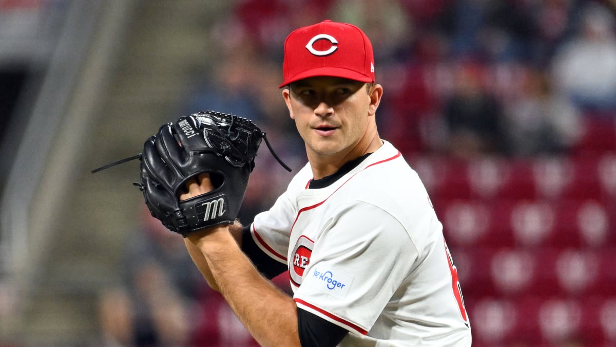 Reds roster move hints at rotation replacement following Brandon  Williamson's setback