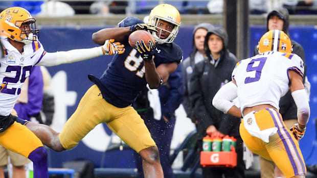 Miles Boykin makes a catch for Notre Dame against LSU in 201