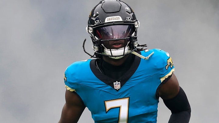 Jacksonville Jaguars wide receiver Brian Thomas Jr. (7) runs on the field before an NFL football matchup at EverBank Stadium, Sunday, Jan. 4, 2026, in Jacksonville, Fla. The Jaguars defeated the Titans 41-7, capturing the AFC South title.