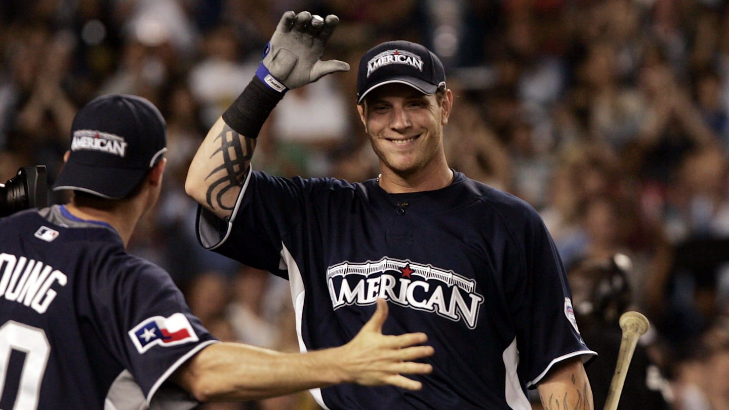 Texas Rangers Honor Josh Hamilton, Adrián Beltré in August Ceremonies