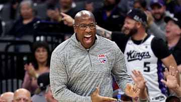Cleveland Cavaliers v Sacramento Kings