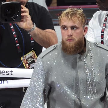 Paul before the fight against Mike Tyson. 