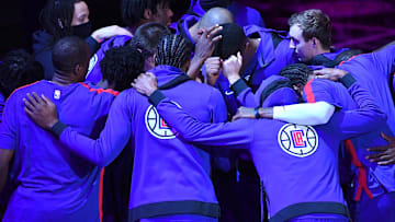 Jan 20, 2021; Los Angeles, California, USA; Los Angeles Clippers players huddle before the game against the Sacramento Kings at Staples Center. Mandatory Credit: Jayne Kamin-Oncea-Imagn Images