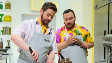 CRIME SCENE KITCHEN: L-R: Contestants Deiron and Janusz in the CRIME SCENE KITCHEN episode airing Thursday, Nov. 21 (9:01-10:00 PM ET/PT) on FOX. CR/ FOX ©2024 FOX Media LLC.