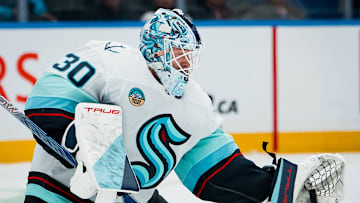 Sep 26, 2025; Vancouver, British Columbia, CAN; Seattle Kraken goalie Matt Murray (30) makes a save against the Vancouver Canucks in the third period at Rogers Arena. Mandatory Credit: Bob Frid-Imagn Images