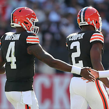 Cleveland Browns backup quarterback Jameis Winston, right, welcomes quarterback Deshaun Watson (4), wide receiver Jerry Jeudy (3) and wide receiver Amari Cooper (2) off the field during the first half of an NFL football game at Huntington Bank Field, Sunday, Sept. 8, 2024, in Cleveland, Ohio.