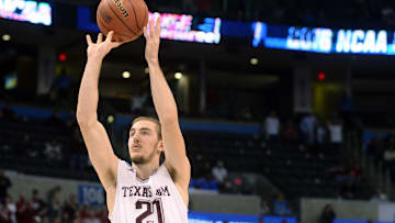 Mar 20, 2016; Oklahoma City, OK, USA; Texas A&M Aggies guard Alex Caruso (21) shoots against