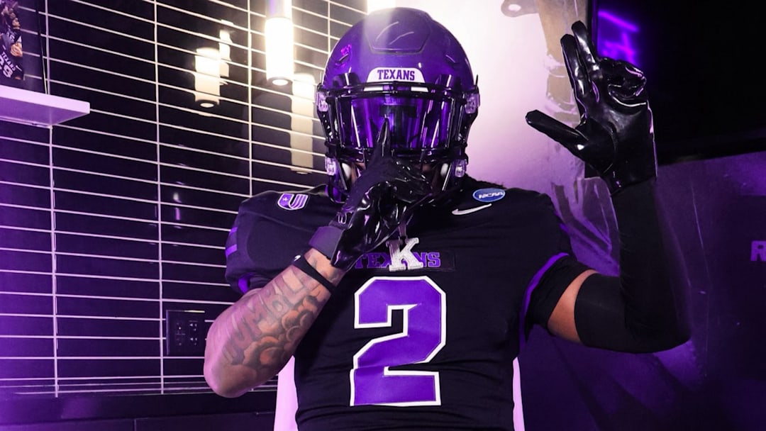 Markellus Bass on Tarleton State official visit.