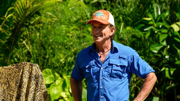 “Act One of a Horror Film” – SURVIVOR. Pictured (L-R): Jeff Probst. Photo: Robert Voets/CBS ©2025 CBS Broadcasting, Inc. All Rights Reserved.